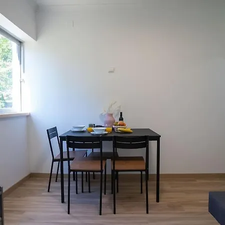 Apartment Encarnacao Metro Lisbon